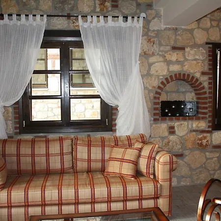 Stone House Dionysos Psakoudia